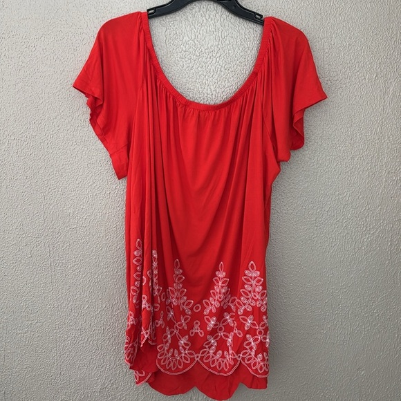 Lane Bryant Plus Size Red Stretchy Off Shoulder Short Sleeve Flowy Top 22/24 3X - Picture 6 of 6